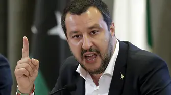 Италиански кметове против декрет на Салвини за миграцията