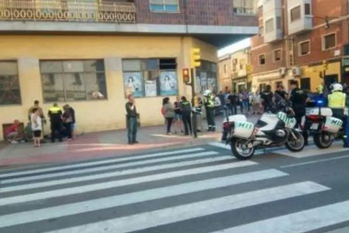 Кола се вряза в група пешеходци в Сарагоса, ранени са трима