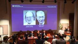 Дадоха Нобеловата награда за медицина за пробив в лечението на рака