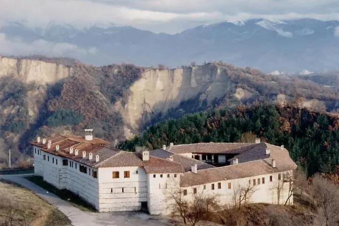 Форсмажорно: ВКС прати обирджиите на Роженския манастир в Пловдив