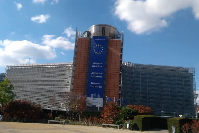 ЕС открива делегация в Лондон и филиал в Белфаст
