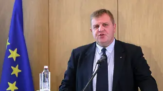 Каракачанов против Сидеров за оставки в МВР. Но иска да са заедно на евровота