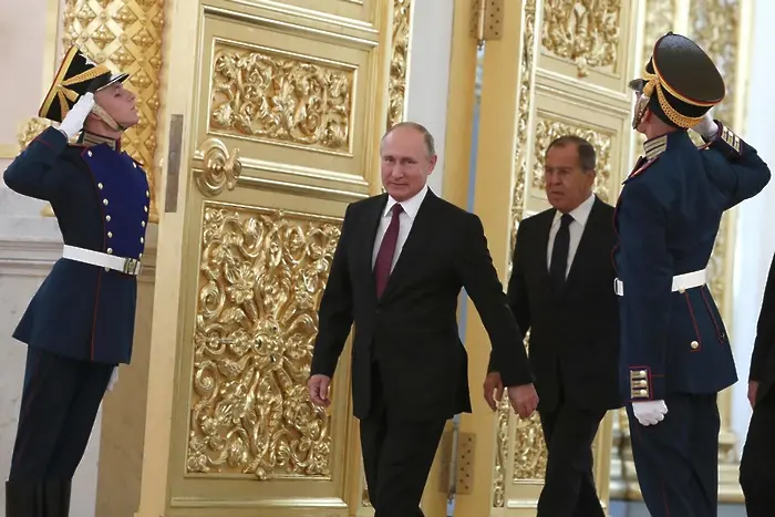 Путин свика съвещание заради Украйна