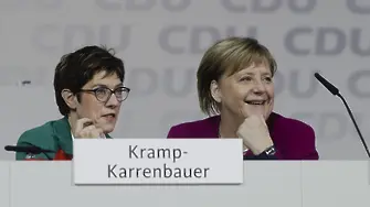 Наследничката на Меркел къса с либералния подход към мигрантите