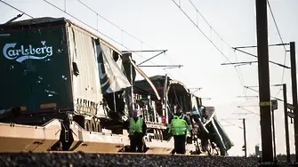 Силен вятър причини влаков инцидент в Дания. 6 жертви