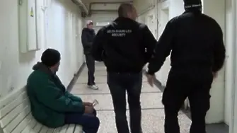 Частна охрана и паник бутони пазят медиците от Горна Оряховица