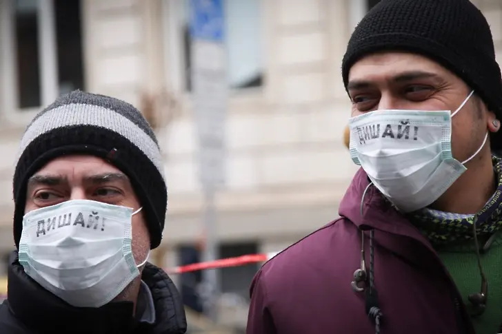 Над половината от българите смятат, че има проблеми със замърсяването на въздуха