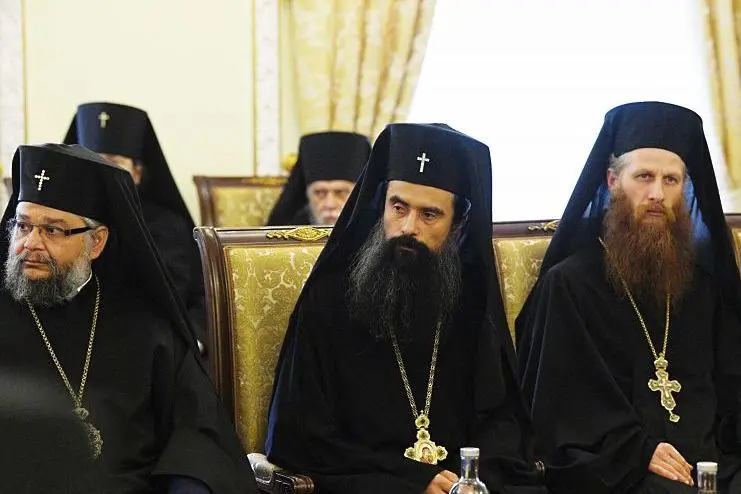 Синодът командирова млади владици на юбилей на руския патриарх