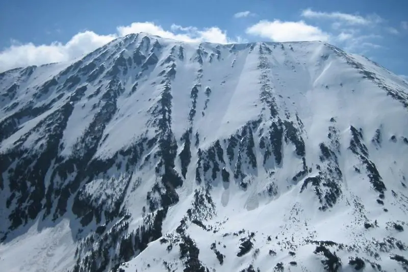 Двама сноубордисти загинаха в лавина в Пирин