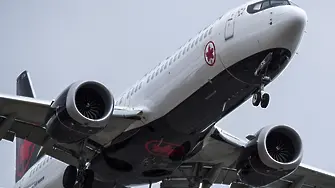 Какво се случва с Боинг 737 МАКС 8