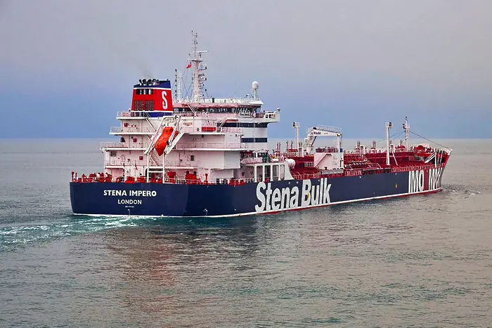 Иран освобождава 7 моряци от екипажа на задържания танкер