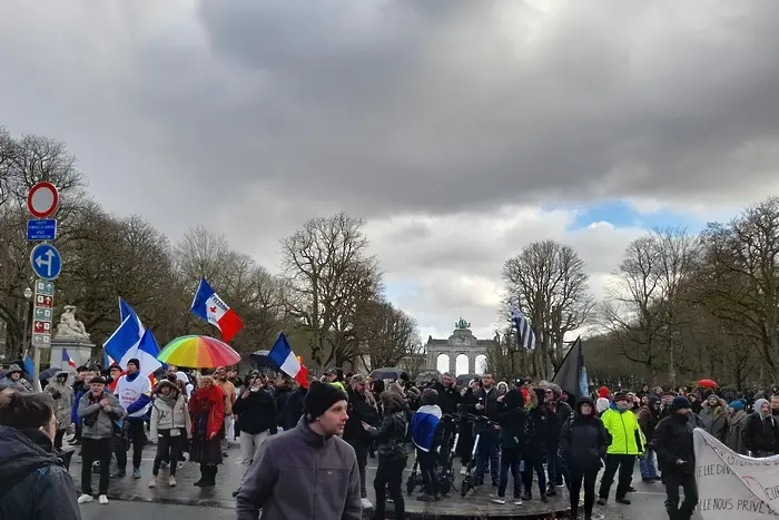 „Конвоят на свободата“ в Брюксел – от 300 души. И пеша (СНИМКИ, ВИДЕО)