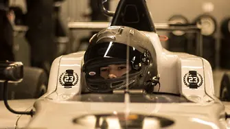 Млад български пилот стана част от тим във Формула 1