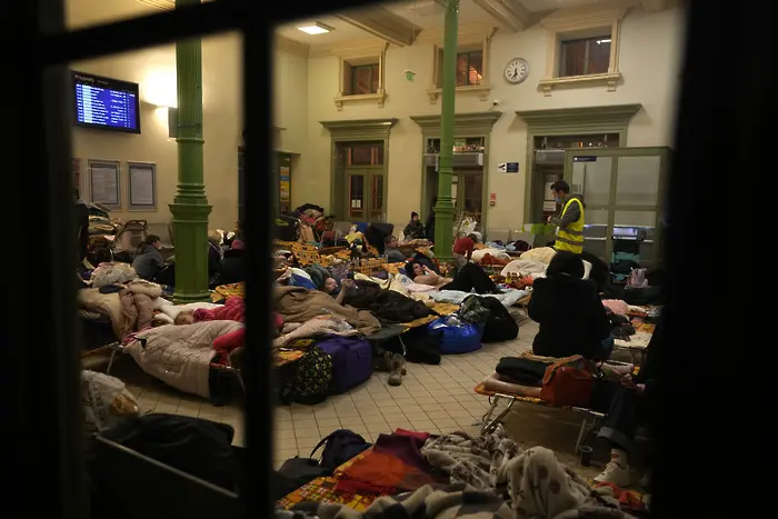 Москва заяви прекратяване на огъня в Мариупол за евакуация на цивилните