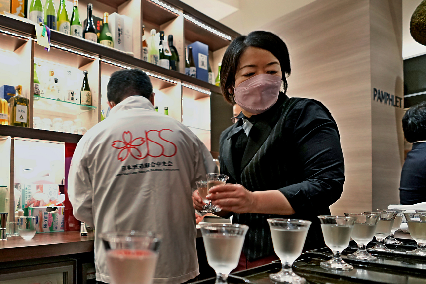 Япония иска младите да пият повече