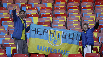 Украйна кандидатства заедно с Испания и Португалия за домакинство на Световното по футбол през 2030 г.