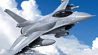 Кабинетът отпусна първи транш за новите осем F-16 -  31 млн. лв. 