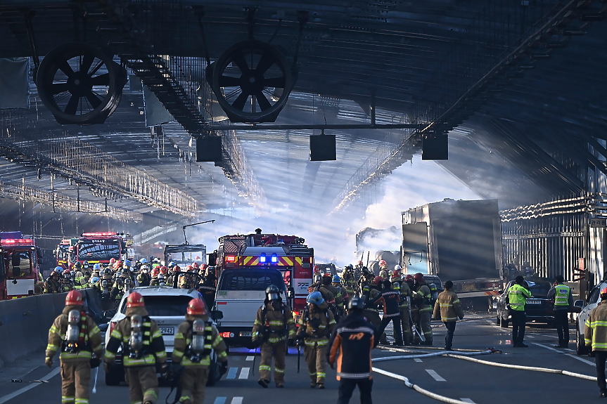 Най-малко 5 загинали и 37 ранени при тежка катастрофа в Южна Корея