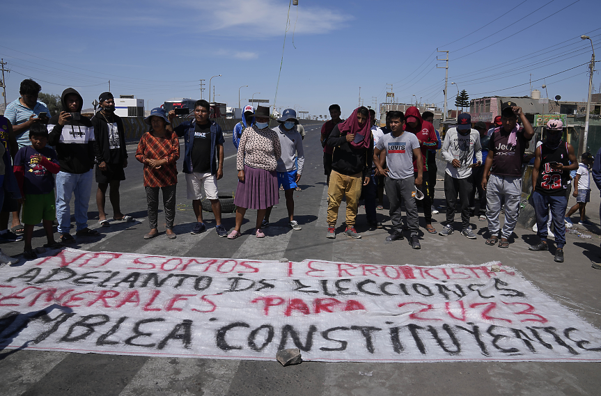 Близо 40 жертви в размириците в Перу досега