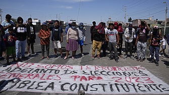 Близо 40 жертви в размириците в Перу досега