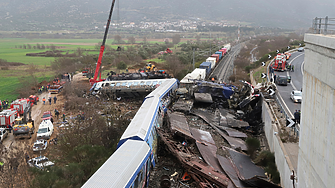 Над 30 жертви на влакова катастрофа в Гърция