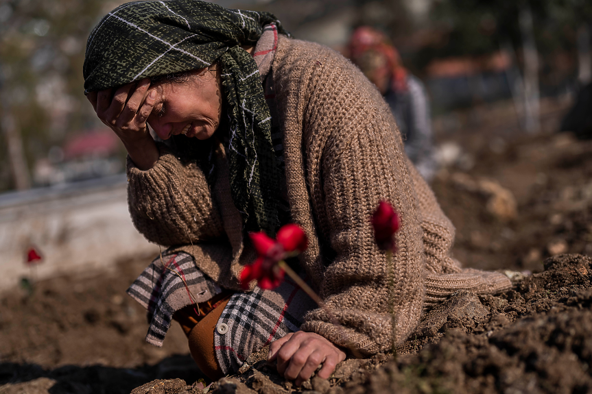 Над 41 000 са жертвите на земетресенията в Турция и Сирия