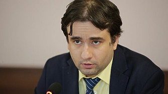Божидар Божанов покани Радомир Чолаков на дебат за флашките