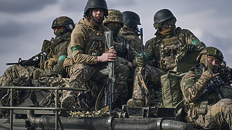 Украйна готви 40 000 военни в 8 бригади за контранастъпление
