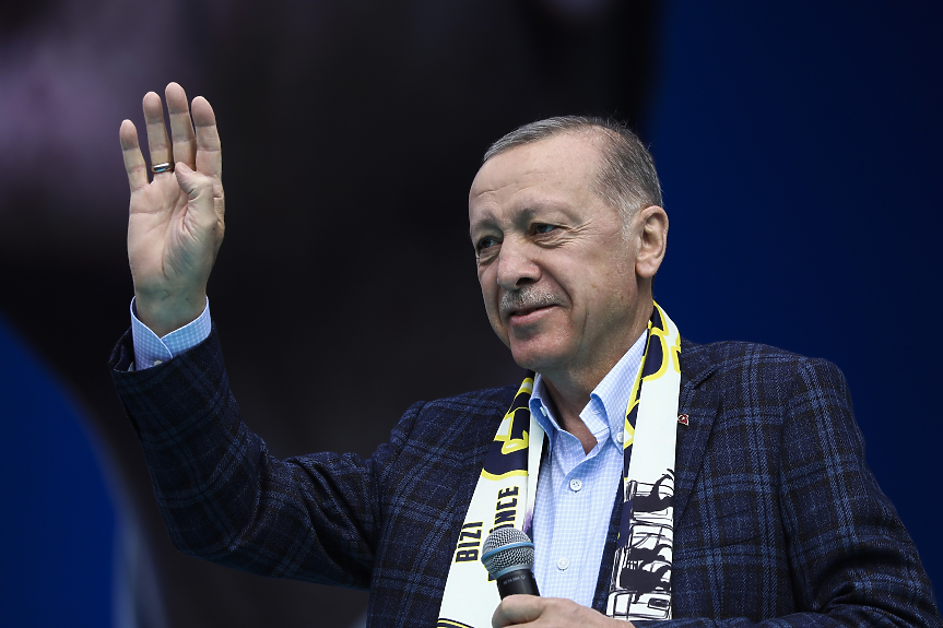 Ердоган иска да покаже, че е здрав - върна се на митингите