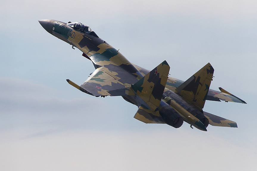 Руски изтребител е прехванал невъоръжен полски самолет над Черно море