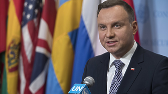 Полският президент иска смекчаване на закон срещу руското влияние