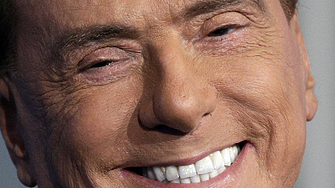 Силвио Берлускони - италианецът, който имаше от всичко по много (СНИМКИ)