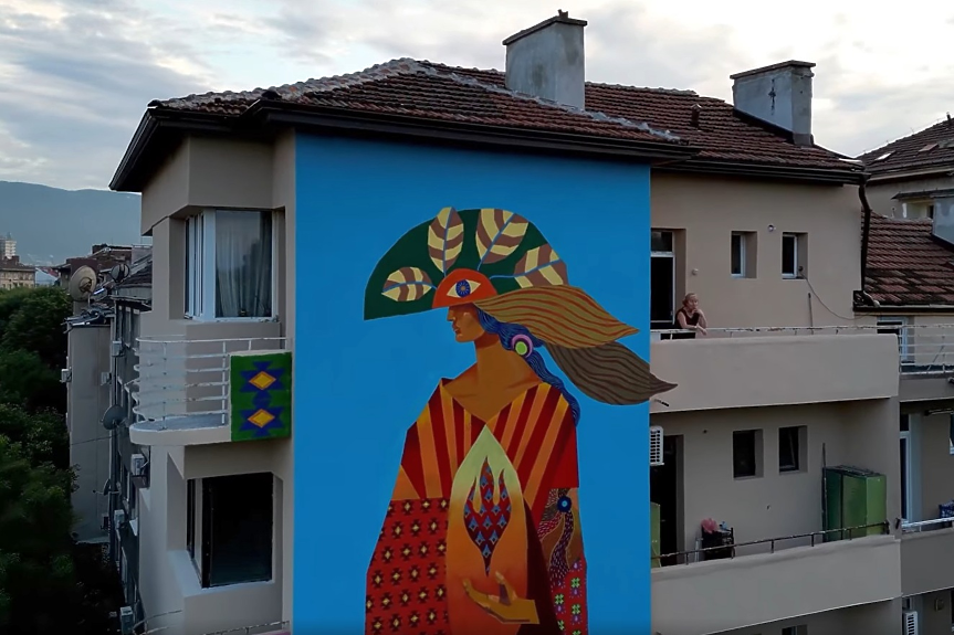 Георги Георгиев показва първия стенопис, създаден по новите правила за графити артисти