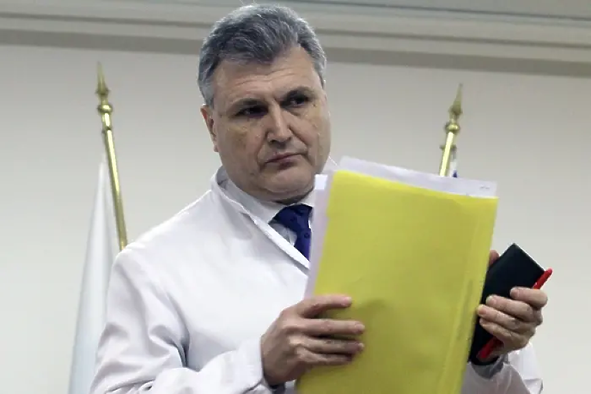 Властта откри нарушения при избора на Любомир Спасов за декан на Медицинския факултет на СУ