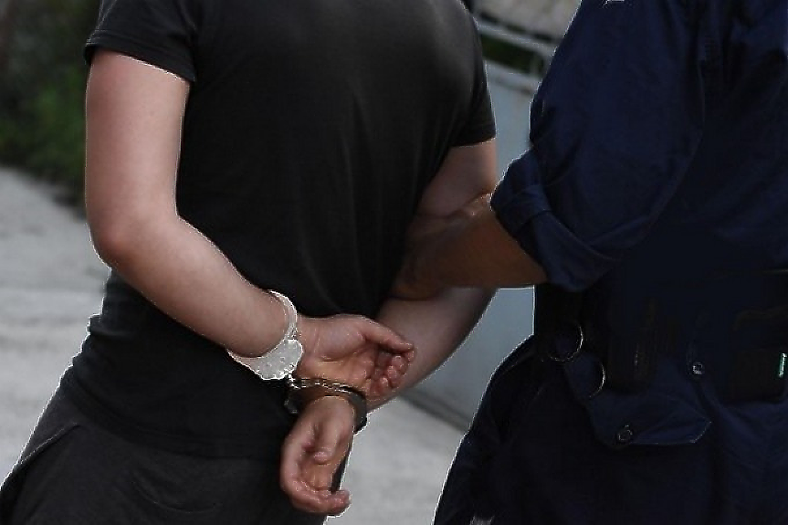 Арестуваха медици в Пловдив, източили милиони от НЗОК в измамна схема