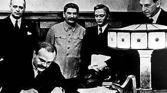 На днешния ден е сключен хитлеристко-сталинисткият пакт 