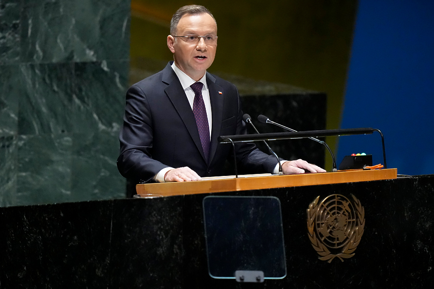Полският президент: Украйна да не забравя, че ѝ помагаме