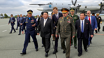 Скъп гост: показаха на Ким руски бомбардировачи, хиперзвуково оръжие и фрегата 