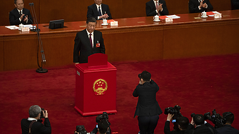 Си Цзинпин: Бъдещето ни е светло, но пътят пред нас няма да бъде гладък