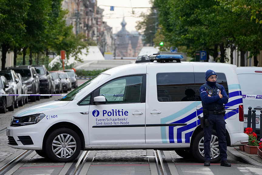Стрелецът от Брюксел убит в кафене