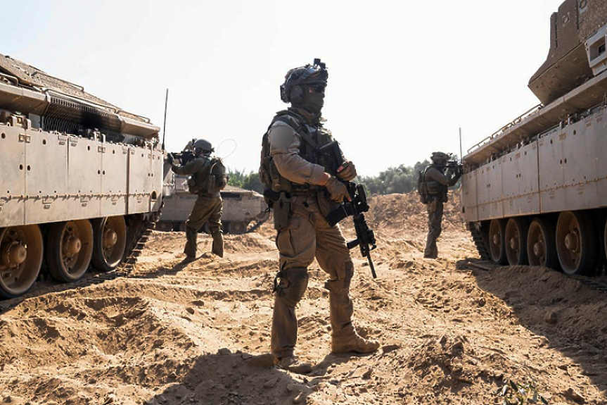 Армията на Израел навлезе в Газа