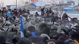 Сблъсъци между протестищи и полиция в Русия (ВИДЕО)