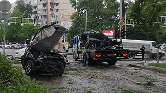 Момче и момиче загинаха при ужасяваща катастрофа в Пловдив (СНИМКИ)
