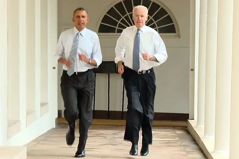 Обама и вицето му тичат за здраве около Белия дом