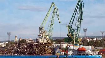 Руски моряци спасени от бедстващ кораб в Черно море