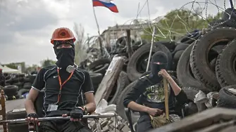 Неизвестни нападнаха казарма в Западна Украйна (обновена)