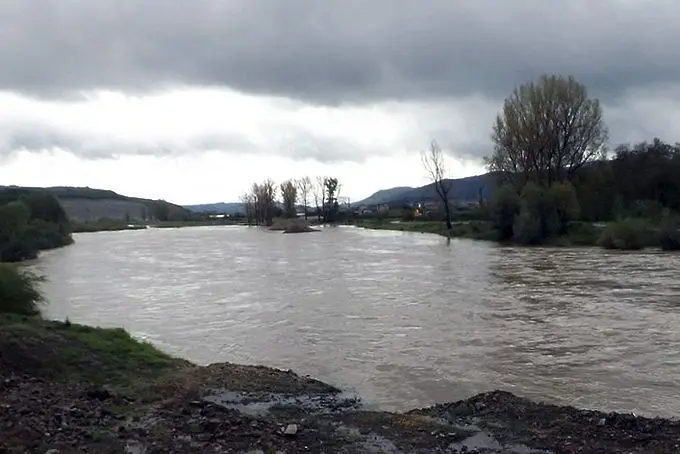 Село е заплашено от наводнение заради опасен язовир