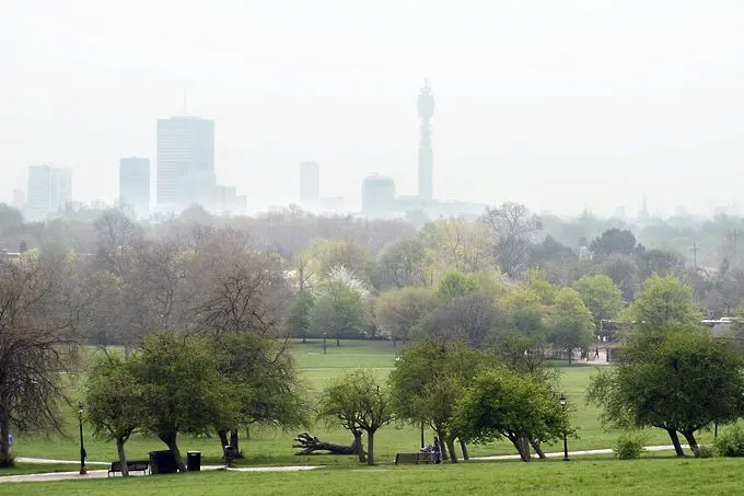 Лондонският смог вкара над 3000 души в спешното