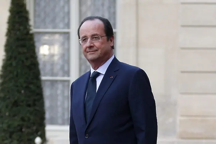 Френското правителство подаде оставка (обновена)