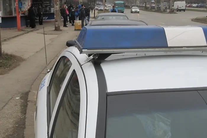 Пияни биха полицаи с лопати в Асеновград
